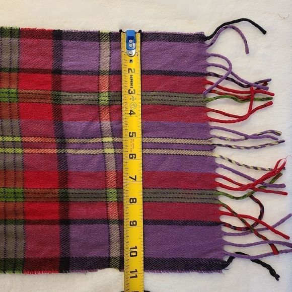 Scarf - Picture 2 of 9